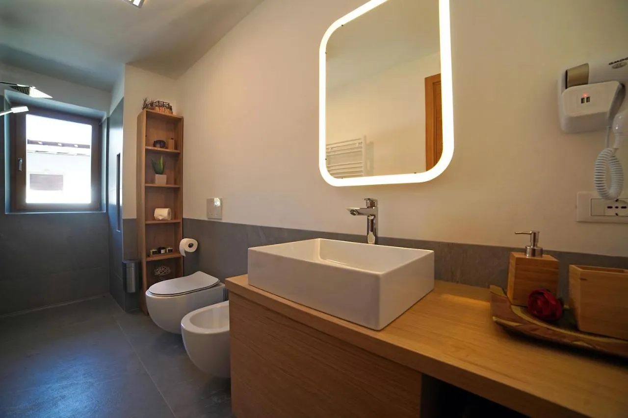 Design Residence Del Passo Padola 0*,