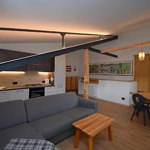 Cirmolo Val Comelico Comfortable & Spacious Appartamento