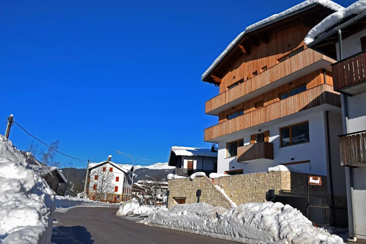 Design Residence Del Passo Padola 0*,  Italy